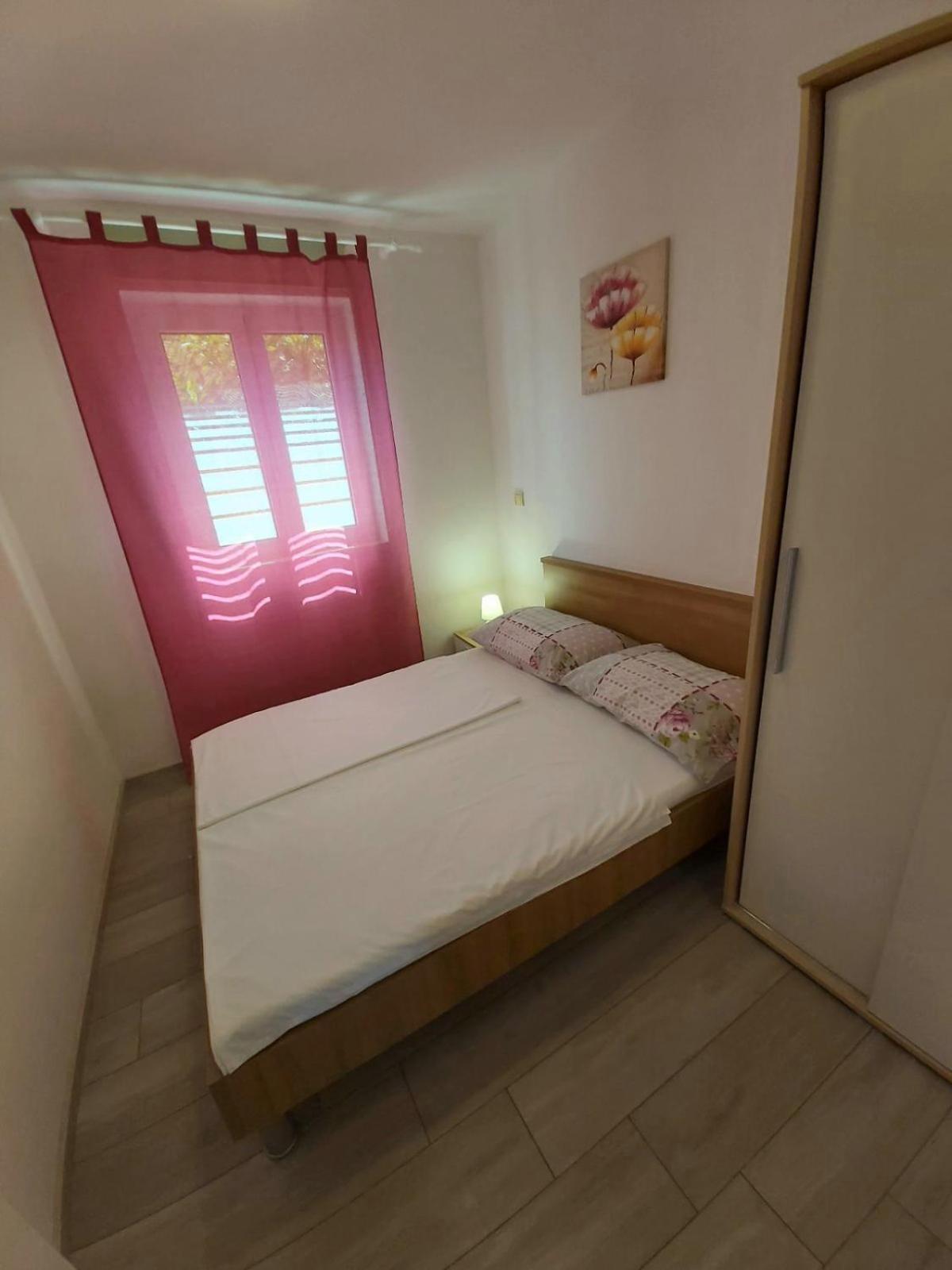 La Meri Apartment Cunski Room photo